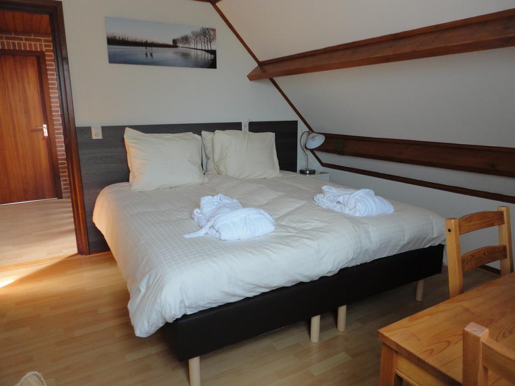 Bed and Breakfast Nicolaashoeve Beemster Noordbeemster Exterior foto