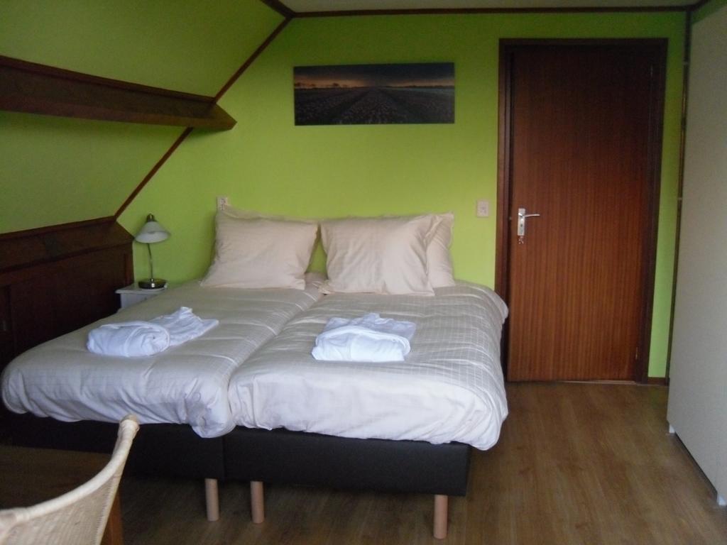 Bed and Breakfast Nicolaashoeve Beemster Noordbeemster Zimmer foto